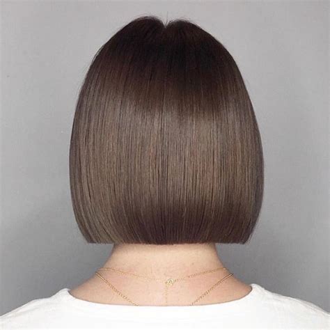 one length short hair|very short one length bob.